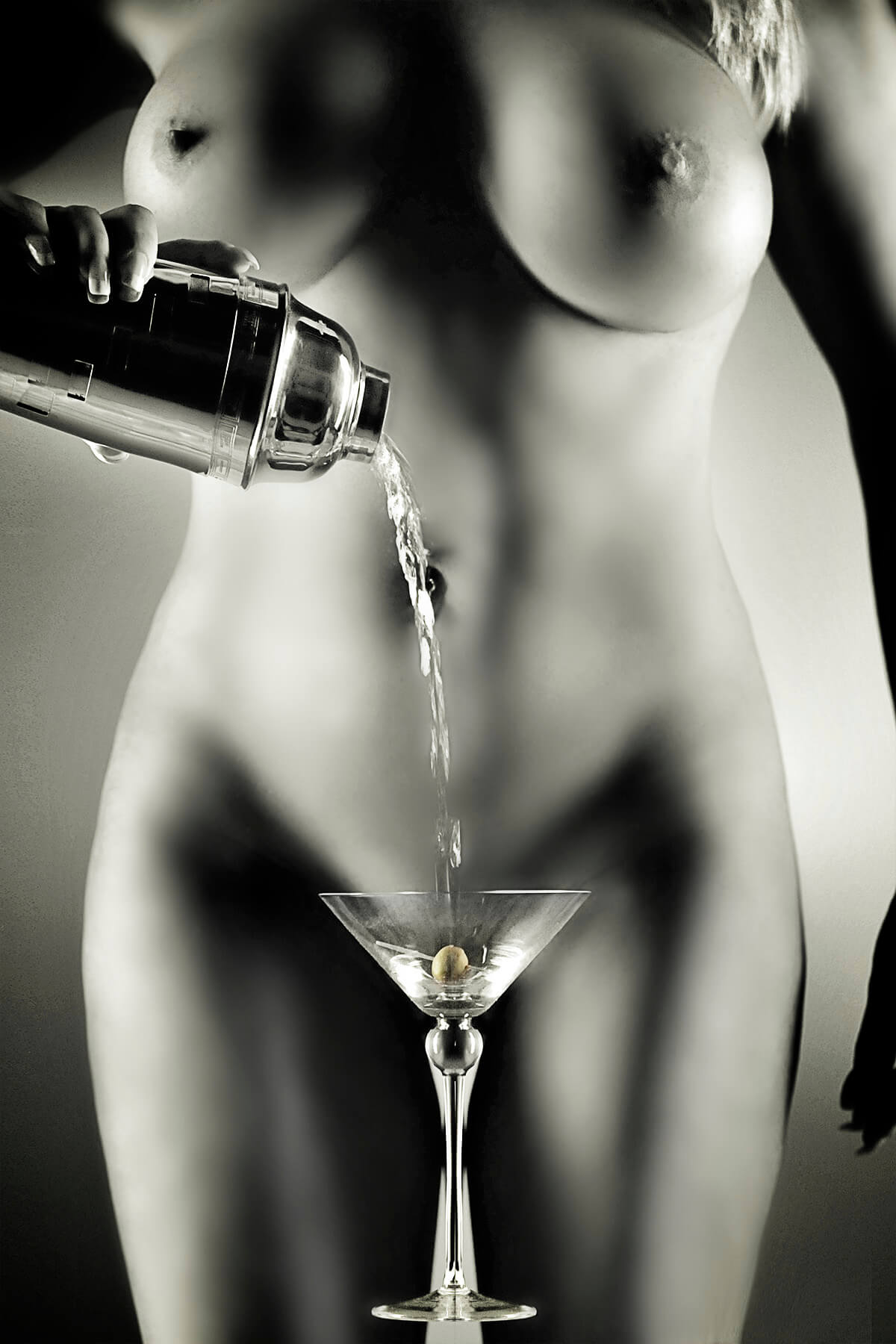DRY — Minimalist Glamour by Alex Manfredini
